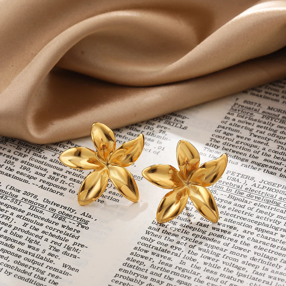 Hypoallergenic Stylish Vintage Flower Stud Earrings Personality 18k Gold Plated Stainless Steel Jewelry for Women Accessories