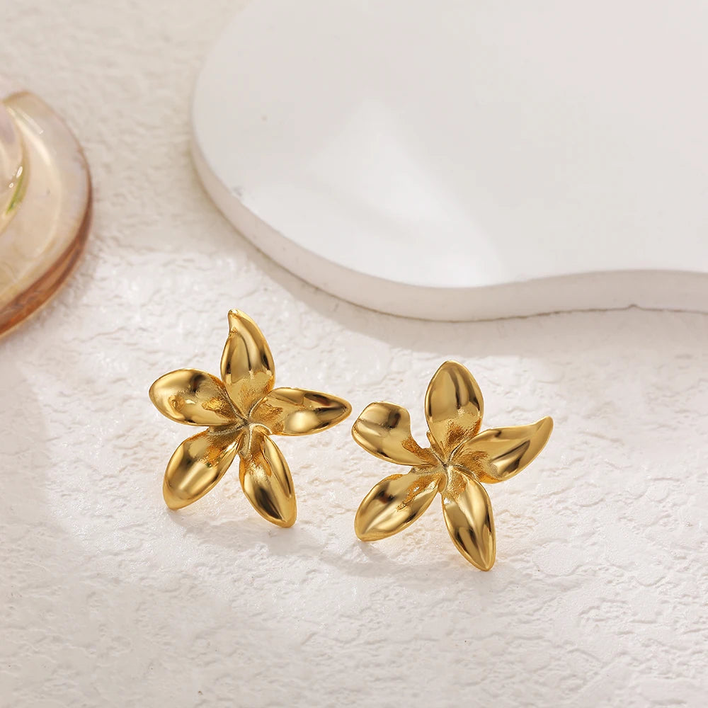 Hypoallergenic Stylish Vintage Flower Stud Earrings Personality 18k Gold Plated Stainless Steel Jewelry for Women Accessories